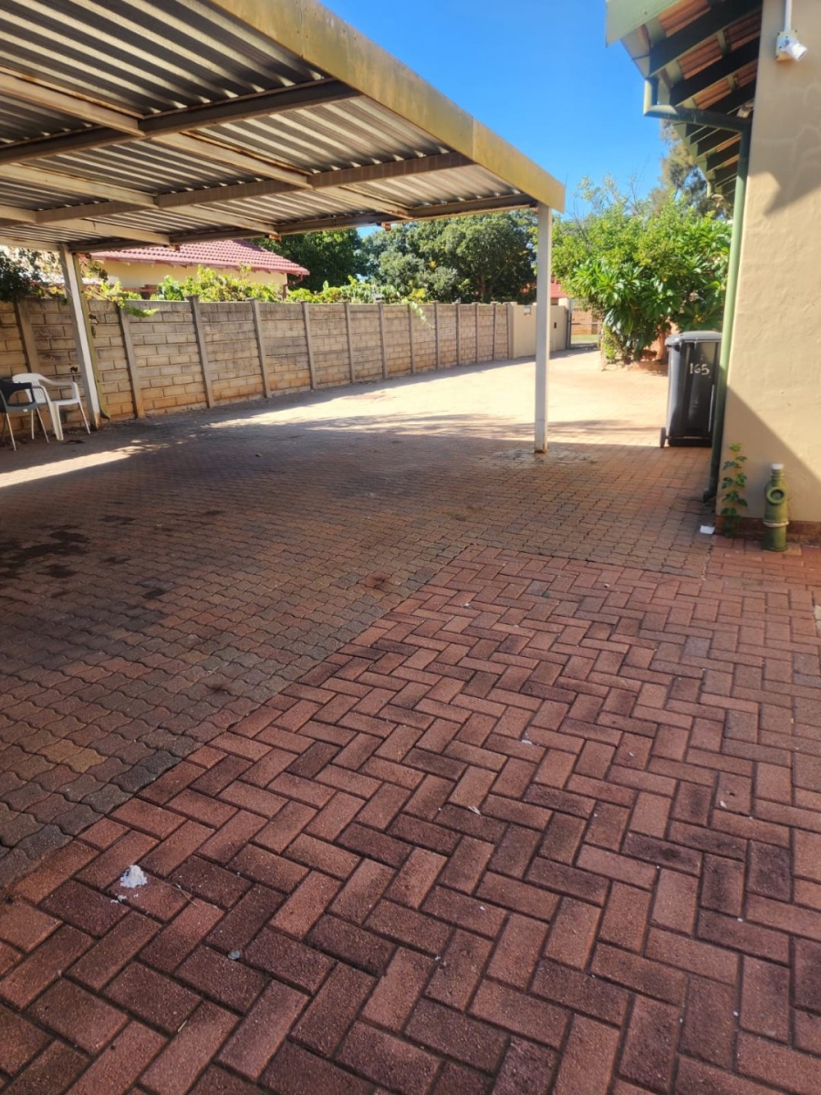 4 Bedroom Property for Sale in Stilfontein North West